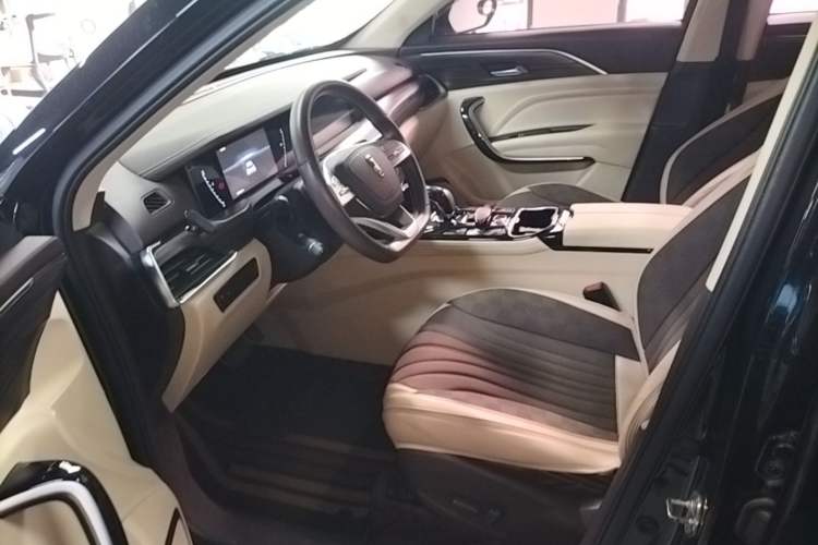 Used Bestune T77 2020 PRO 280 TID Automatic Luxury Model Left Front Seat