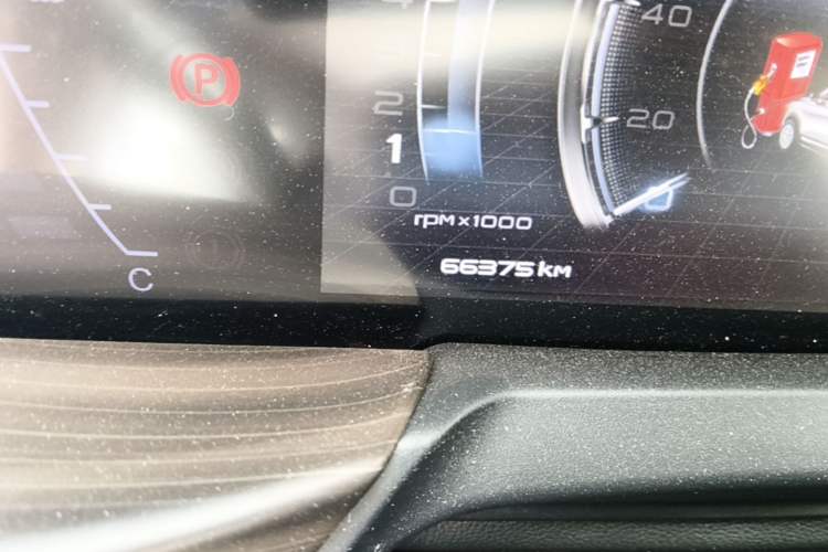 Used Bestune T77 2020 PRO 280 TID Automatic Luxury Model Odometer Close Up