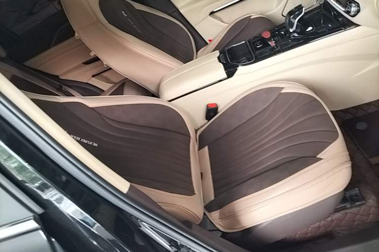 Used Bestune T77 2020 PRO 280 TID Automatic Luxury Model Right Front Seat