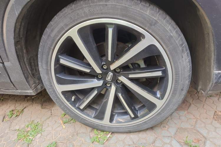 Used Bestune T77 2020 PRO 280 TID Automatic Prestige Model Right Front Wheel Hub