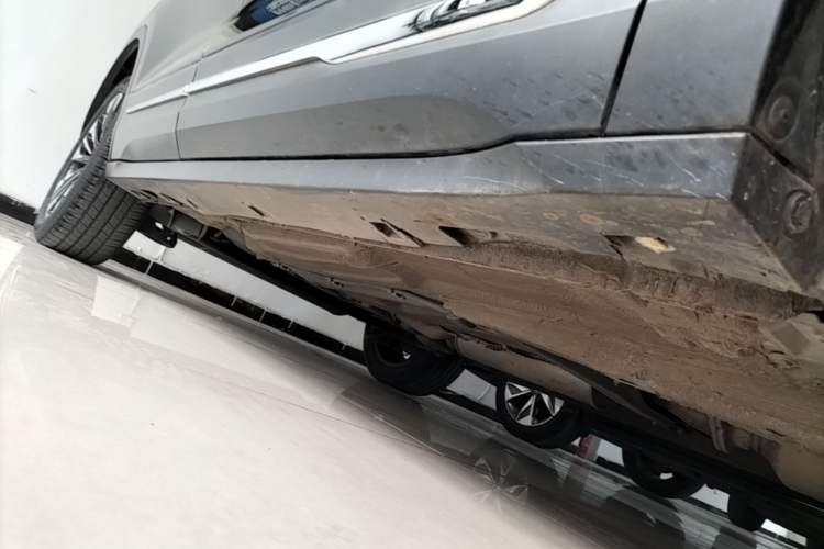 Used Bestune T77 2020 PRO 280 TID Automatic Luxury Model Right Side Sill