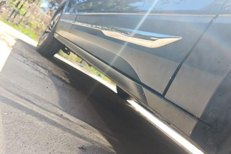 Used Bestune T77 2020 PRO 280 TID Automatic Luxury Model Right Side Sill