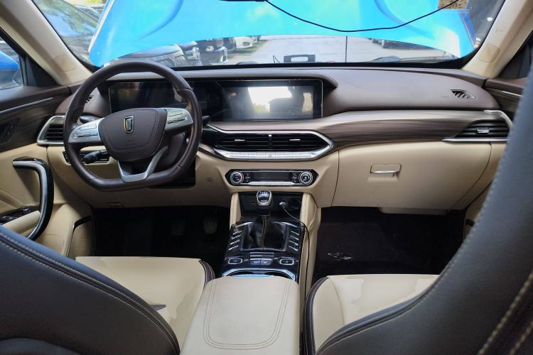 Used Bestune T77 2020 PRO 280 TID Manual Luxury Model Interior 2