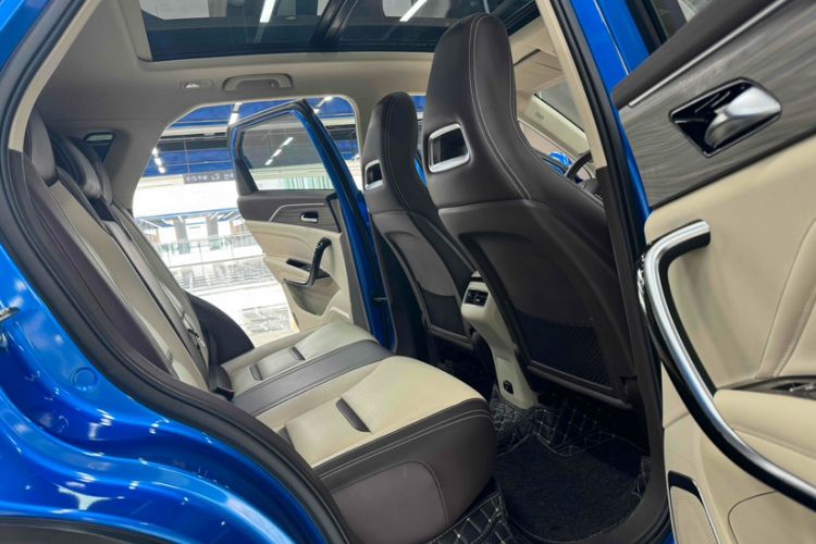 Used Bestune T77 2020 PRO 280 TID Automatic Prestige Model Interior 3
