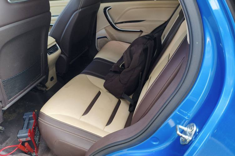 Used Bestune T77 2020 PRO 280 TID Manual Luxury Model Interior 4