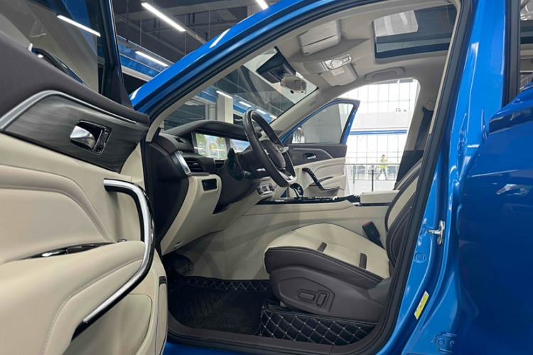 Used Bestune T77 2020 PRO 280 TID Automatic Prestige Model Interior 4