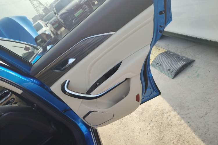 Used Bestune T77 2020 PRO 280 TID Automatic Prestige Model Right Rear Door Interior