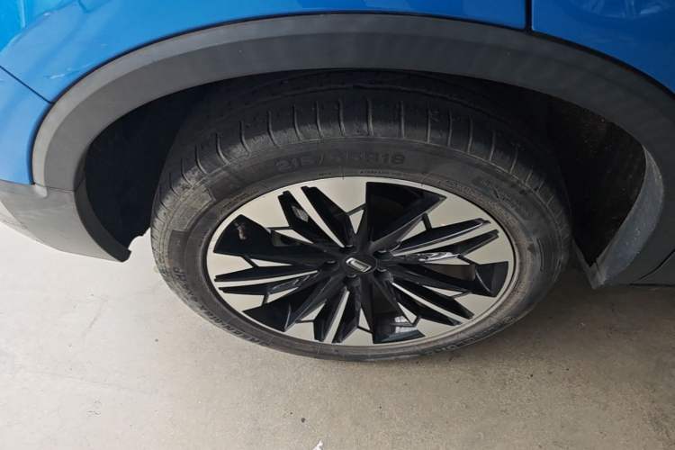 Used Bestune T77 2020 PRO 280 TID Automatic Luxury Model Right Rear Wheel Hub
