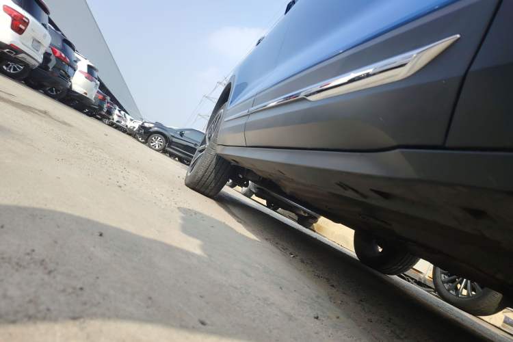 Used Bestune T77 2020 PRO 280 TID Automatic Prestige Model Right Side Sill