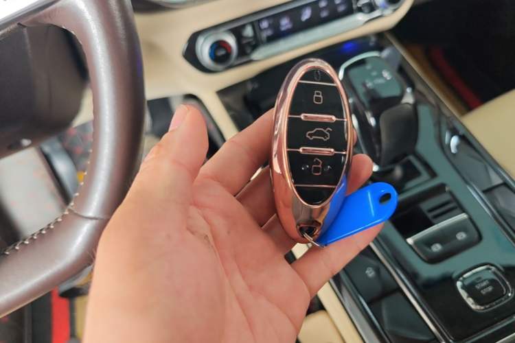 Used Bestune T77 2020 PRO 280 TID Automatic Luxury Model Vehicle Key