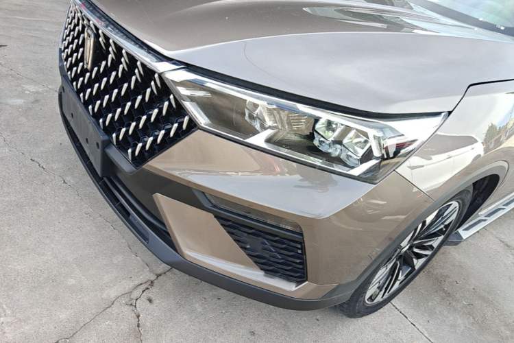 Used Bestune T77 2020 PRO 280 TID Automatic Luxury Model Left Front Headlight