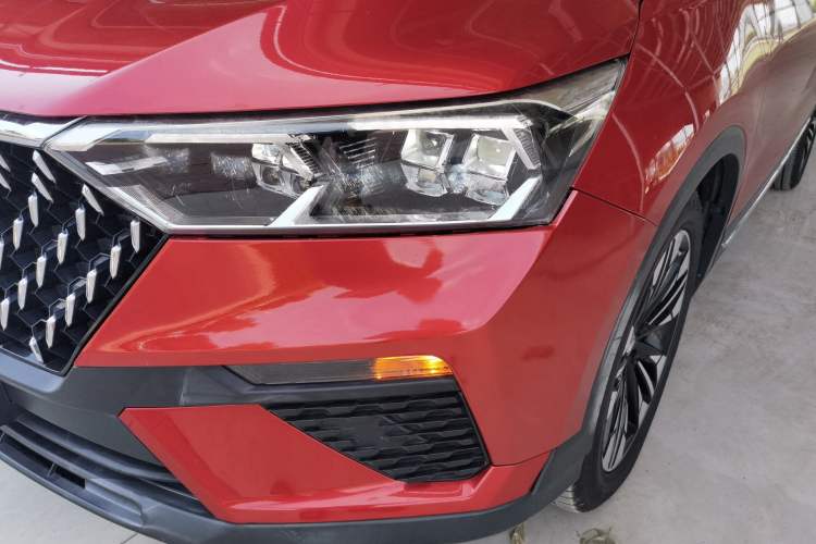 Used Bestune T77 2020 PRO 280 TID Automatic Luxury Model Left Front Headlight