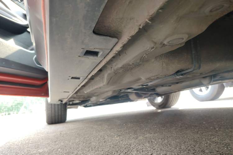 Used Bestune T77 2020 PRO 280 TID Automatic Luxury Model Left Side Sill