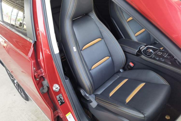 Used Bestune T77 2020 PRO 280 TID Automatic Luxury Model Right Front Seat