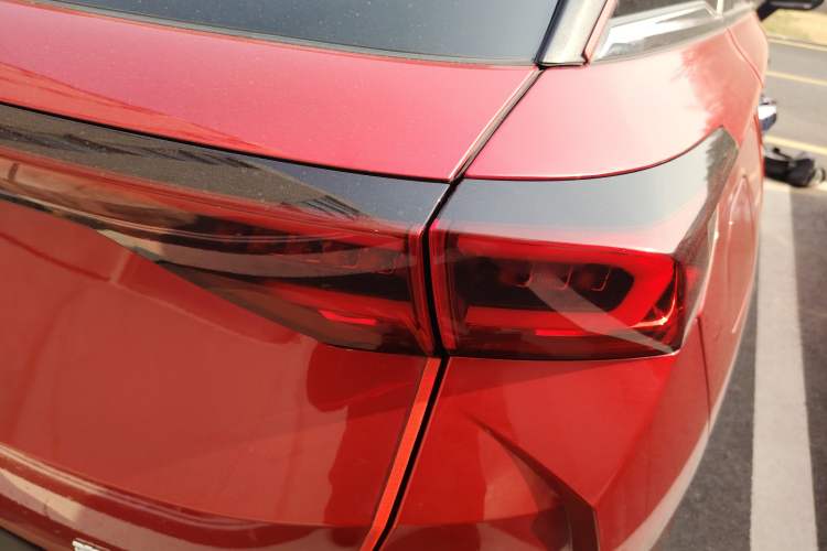 Used Bestune T77 2020 PRO 280 TID Automatic Luxury Model Right Rear Taillight