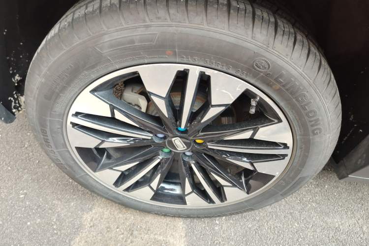 Used Bestune T77 2020 PRO 280 TID Automatic Luxury Model Right Rear Wheel Hub