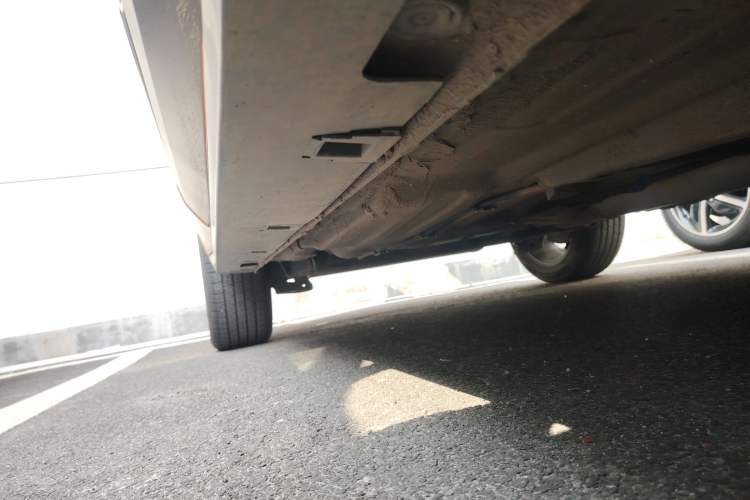 Used Bestune T77 2020 PRO 280 TID Automatic Luxury Model Right Side Sill
