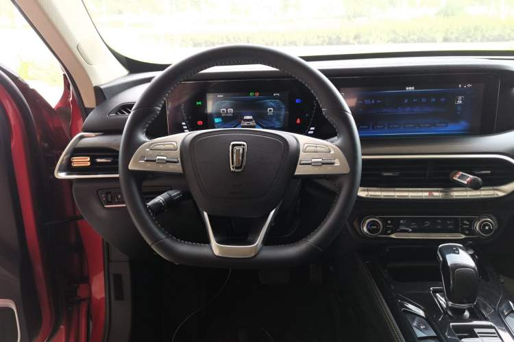 Used Bestune T77 2020 PRO 280 TID Automatic Luxury Model Steering Wheel