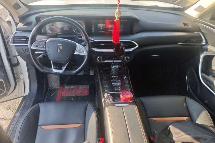 Used Bestune T77 2020 PRO 280 TID Automatic Prestige Model Center Console