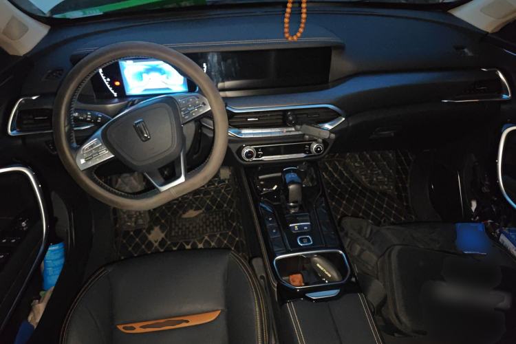 Used Bestune T77 2020 PRO 280 TID Automatic Luxury Model Center Console
