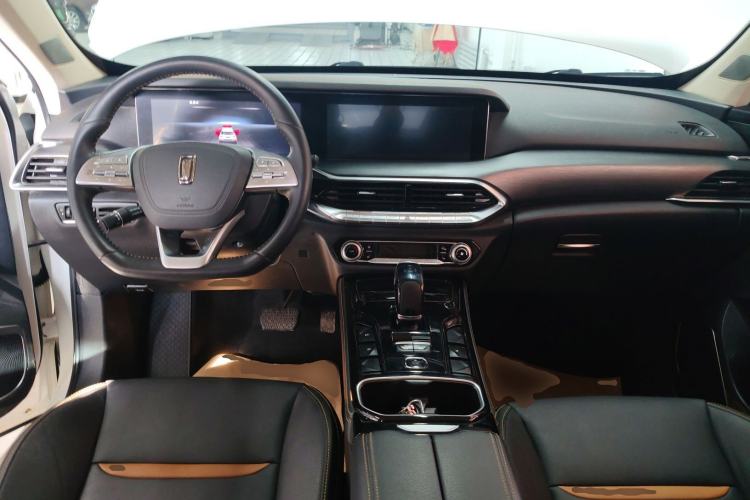Used Bestune T77 2020 PRO 280 TID Automatic Prestige Model Center Console