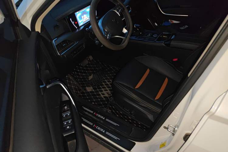 Used Bestune T77 2020 PRO 280 TID Automatic Luxury Model Driver Seat