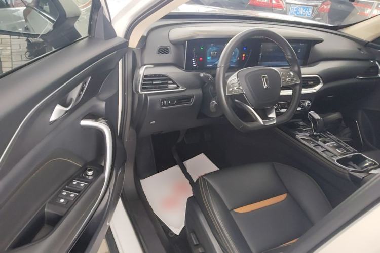 Used Bestune T77 2020 PRO 280 TID Automatic Luxury Model Driver Seat