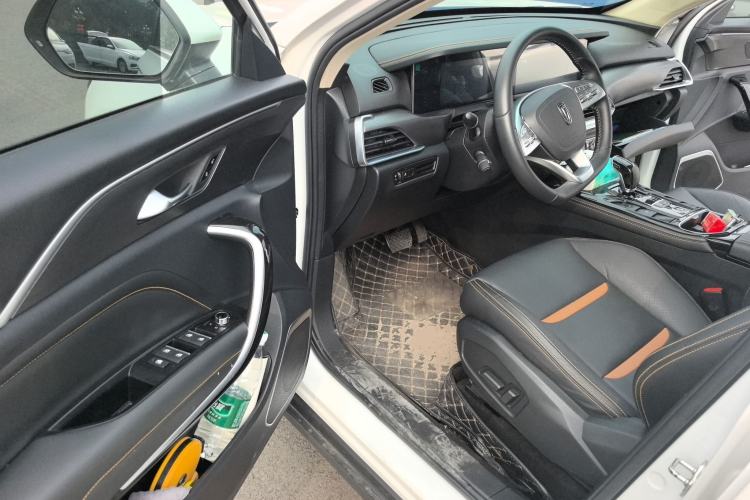 Used Bestune T77 2020 PRO 280 TID Automatic Luxury Model Driver Seat
