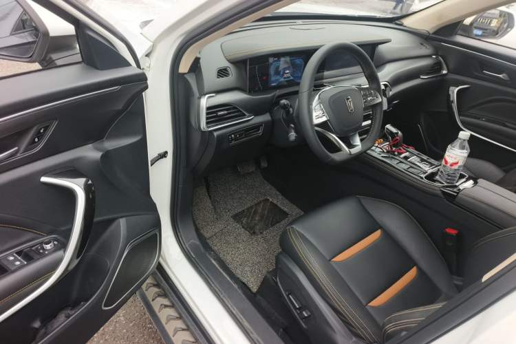 Used Bestune T77 2020 PRO 280 TID Automatic Luxury Model Driver Seat