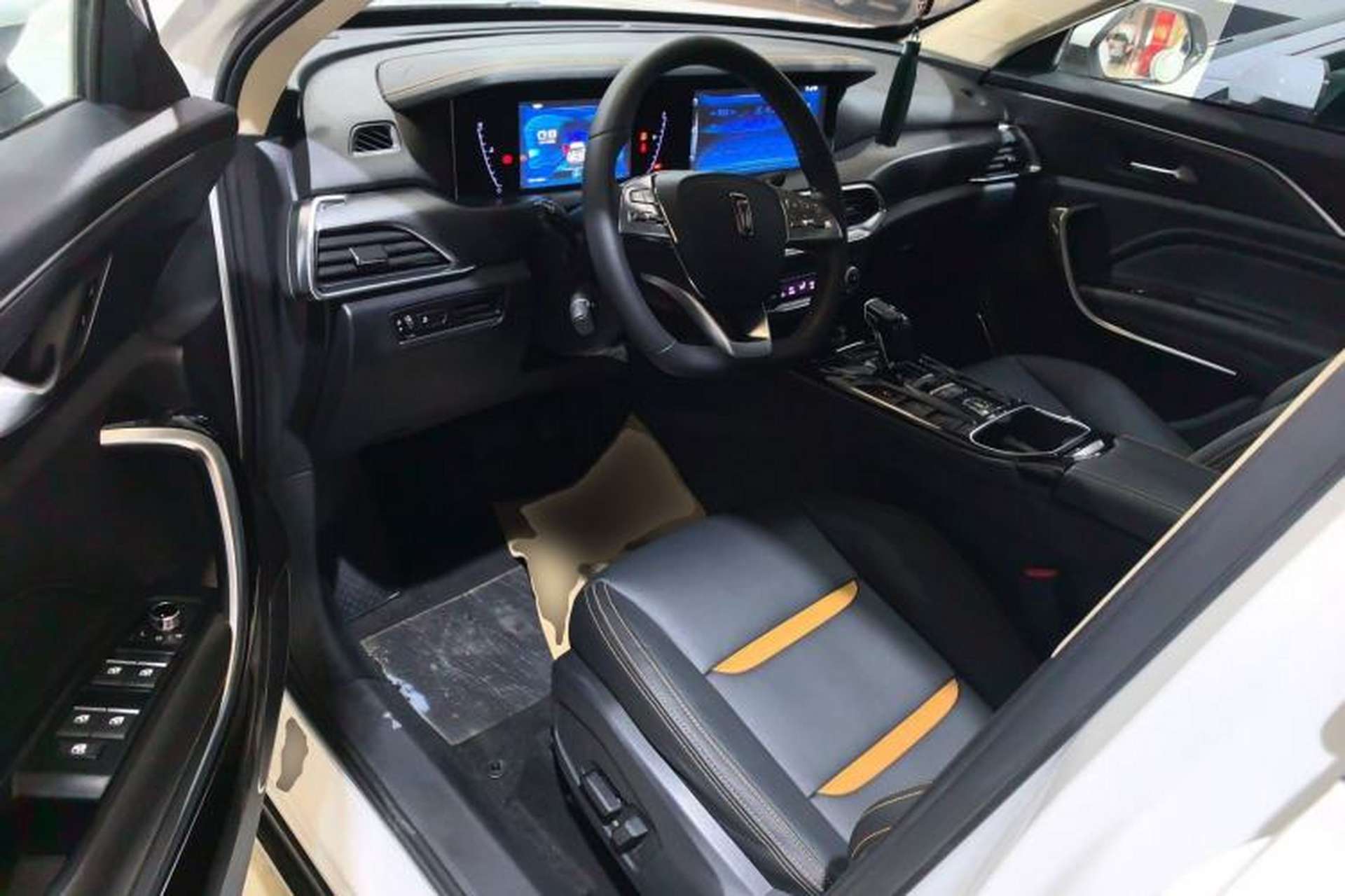Used Bestune T77 2020 PRO 280 TID Automatic Luxury Model Driver Seat