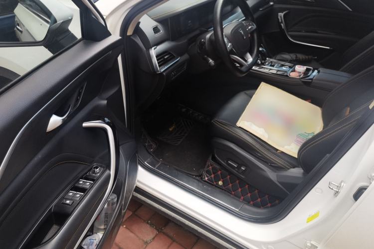 Used Bestune T77 2020 PRO 280 TID Automatic Luxury Model Driver Seat