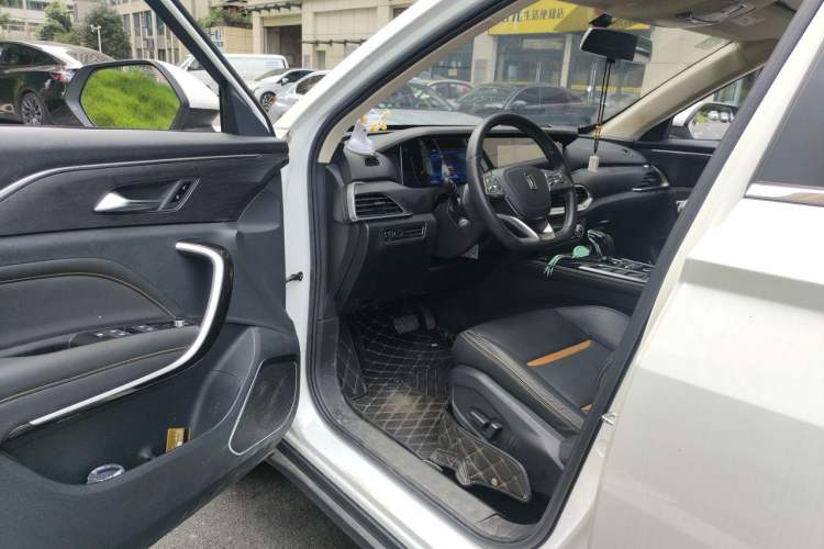 Used Bestune T77 2020 PRO 280 TID Automatic Luxury Model Driver Seat