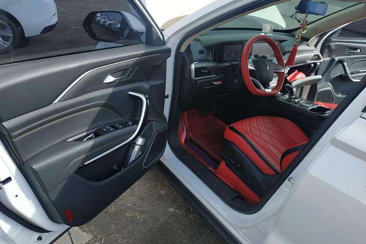 Used Bestune T77 2020 PRO 280 TID Automatic Luxury Model Driver Seat