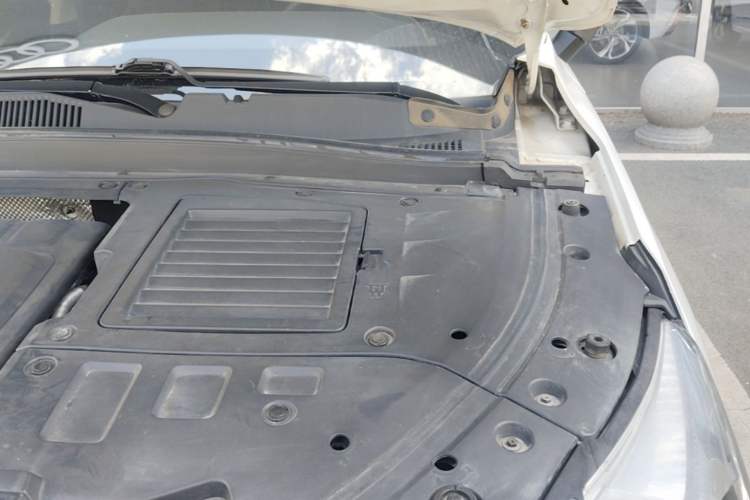 Used Bestune T77 2020 PRO 280 TID Automatic Luxury Model Engine Bay Left