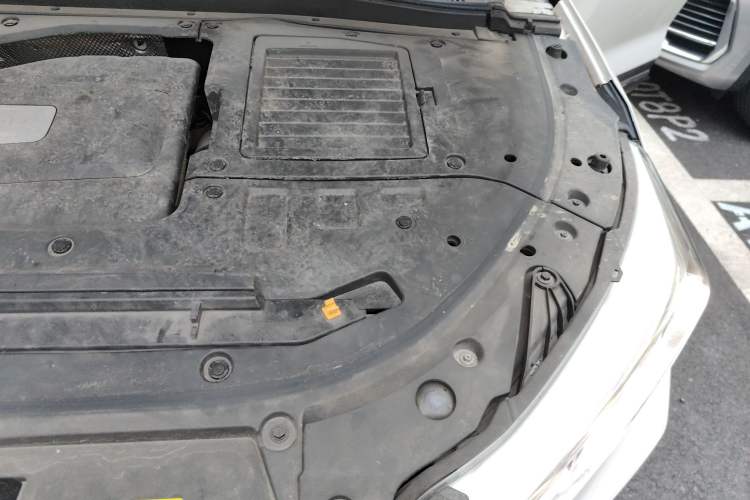Used Bestune T77 2020 PRO 280 TID Automatic Luxury Model Engine Bay Left