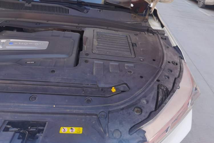 Used Bestune T77 2020 PRO 280 TID Automatic Luxury Model Engine Bay Left