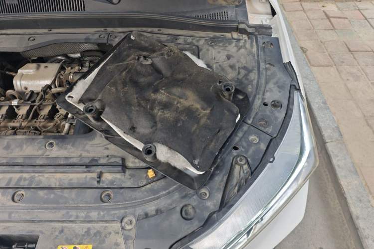 Used Bestune T77 2020 PRO 280 TID Automatic Luxury Model Engine Bay Left