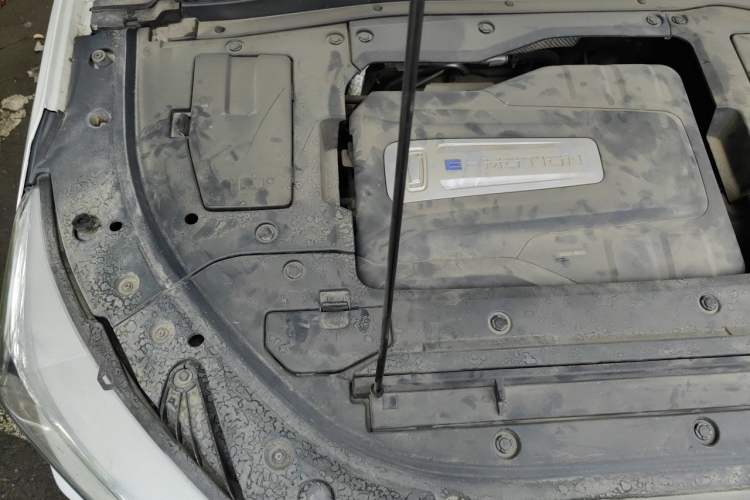 Used Bestune T77 2020 PRO 280 TID Automatic Luxury Model Engine Bay Right