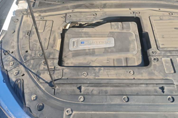Used Bestune T77 2020 PRO 280 TID Automatic Prestige Model Engine Bay Right
