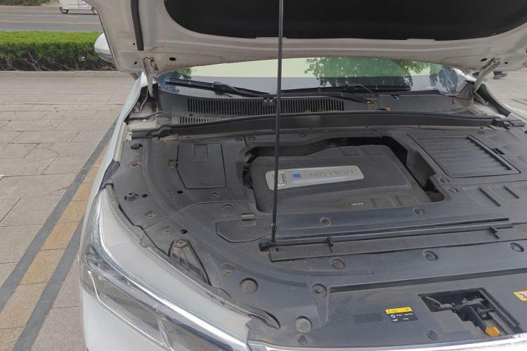 Used Bestune T77 2020 PRO 280 TID Automatic Luxury Model Engine Bay Right