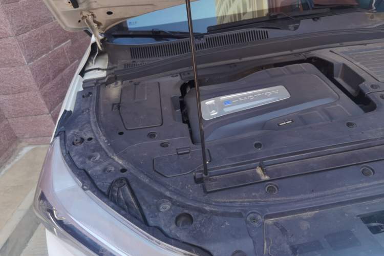Used Bestune T77 2020 PRO 280 TID Automatic Luxury Model Engine Bay Right