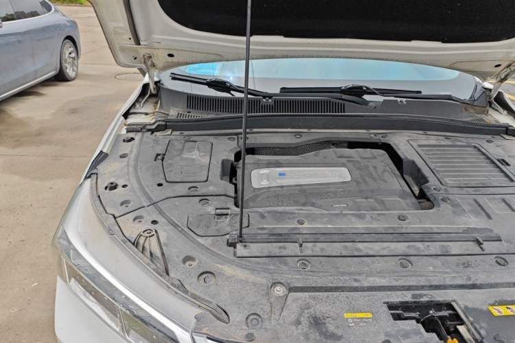 Used Bestune T77 2020 PRO 280 TID Automatic Luxury Model Engine Bay Right