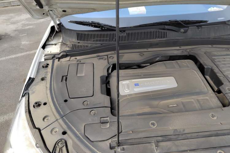 Used Bestune T77 2020 PRO 280 TID Automatic Luxury Model Engine Bay Right