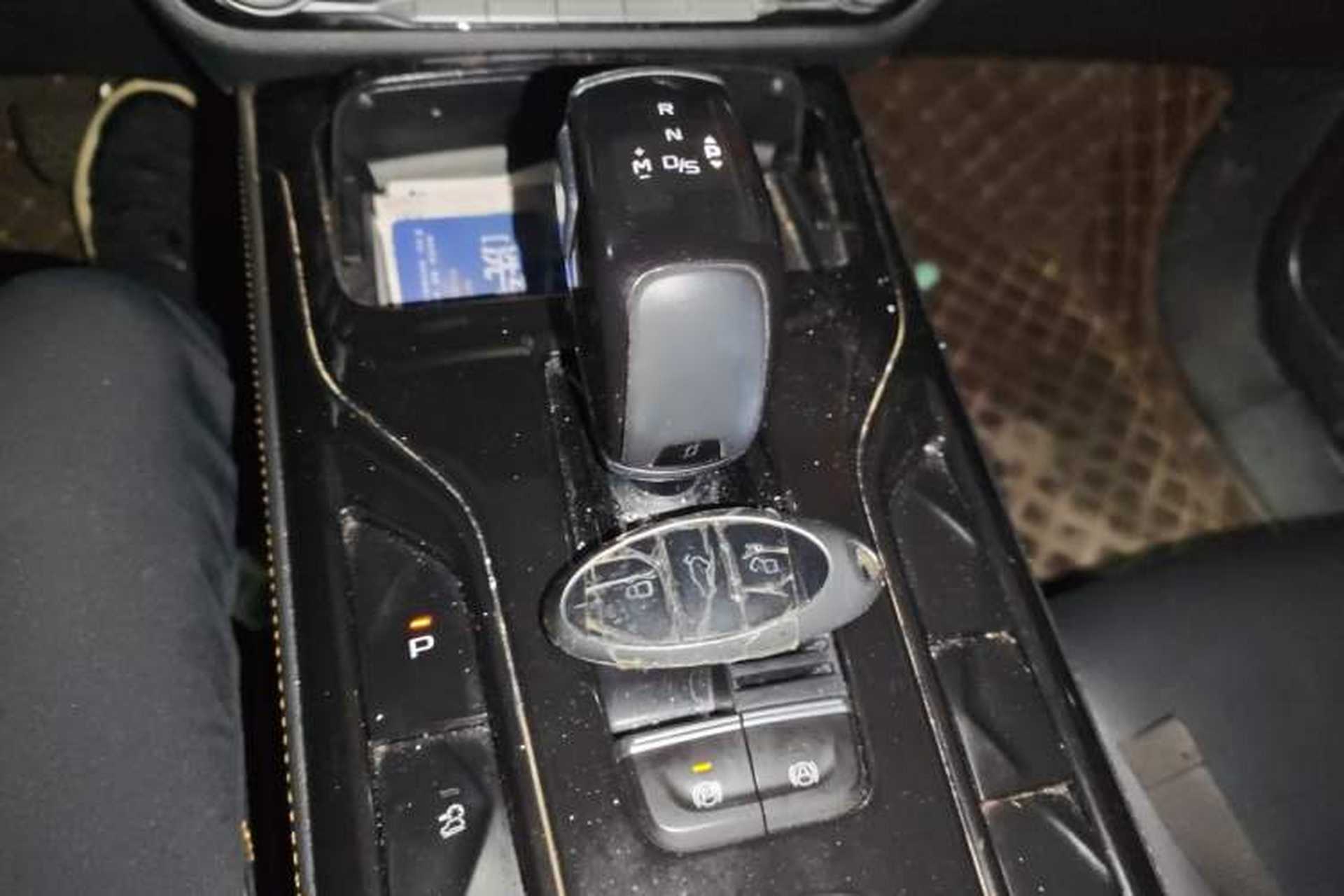 Used Bestune T77 2020 PRO 280 TID Automatic Luxury Model Gear Lever