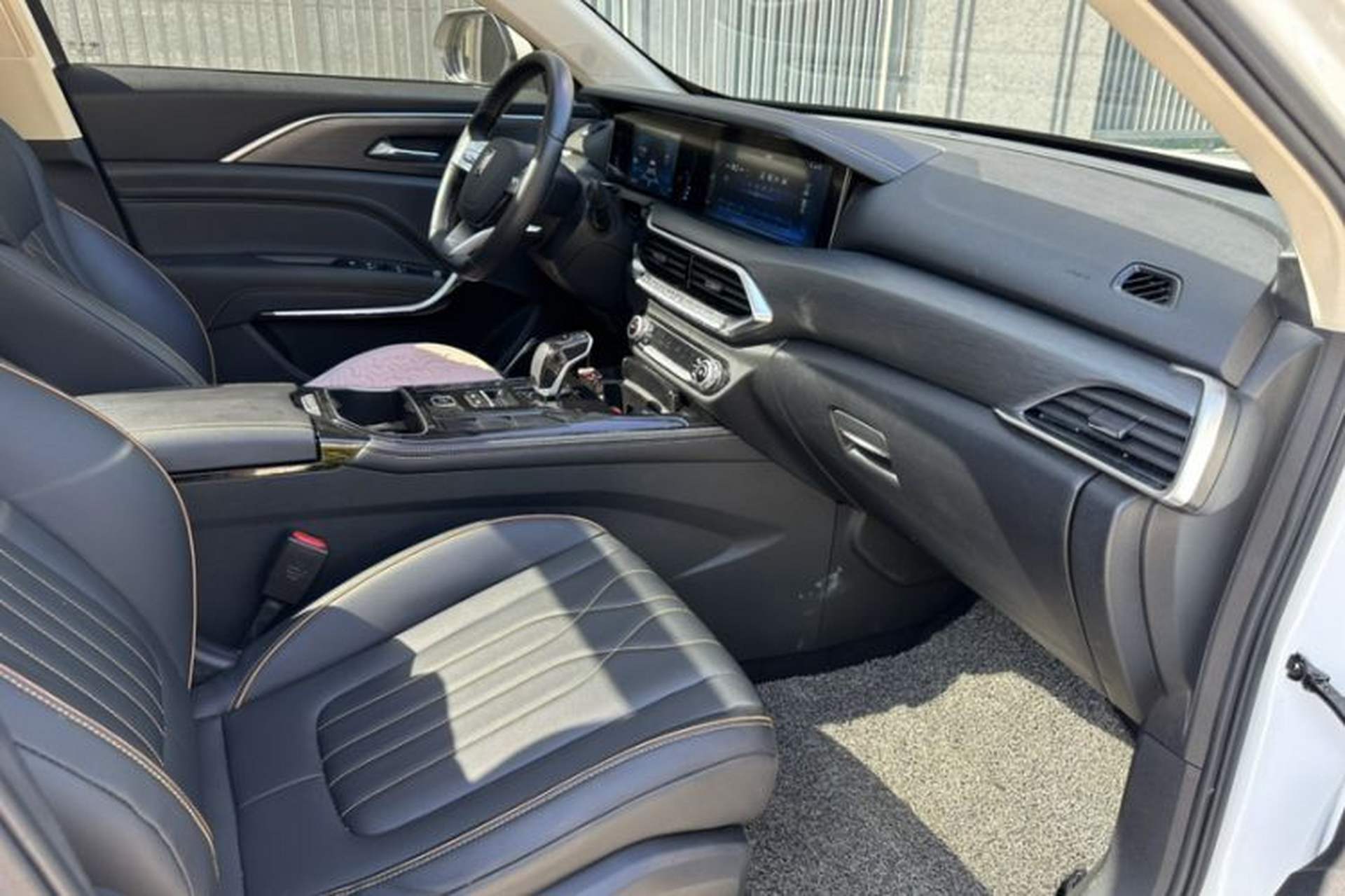 Used Bestune T77 2020 PRO 280 TID Automatic Luxury Model Interior 3