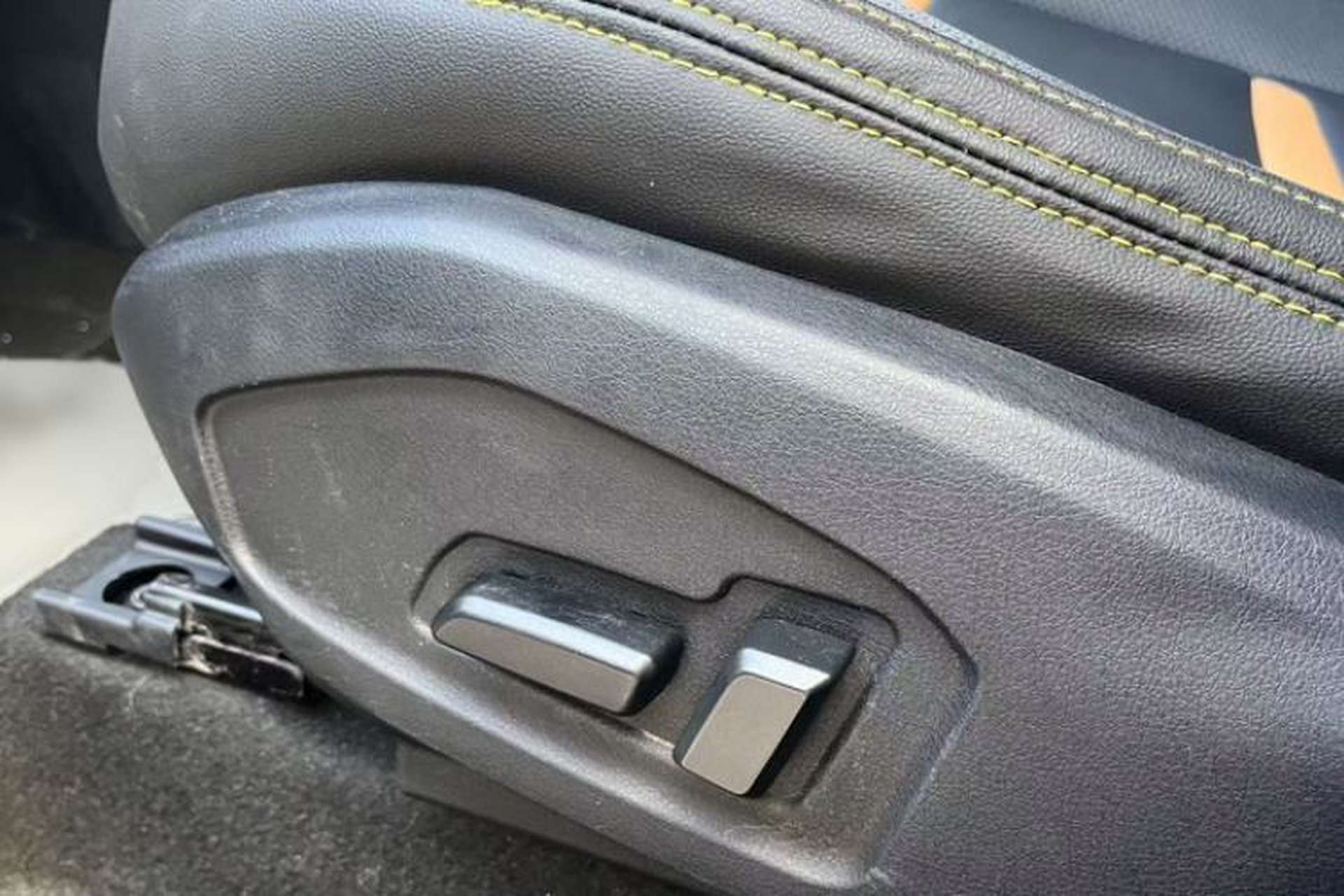 Used Bestune T77 2020 PRO 280 TID Automatic Luxury Model Interior 4