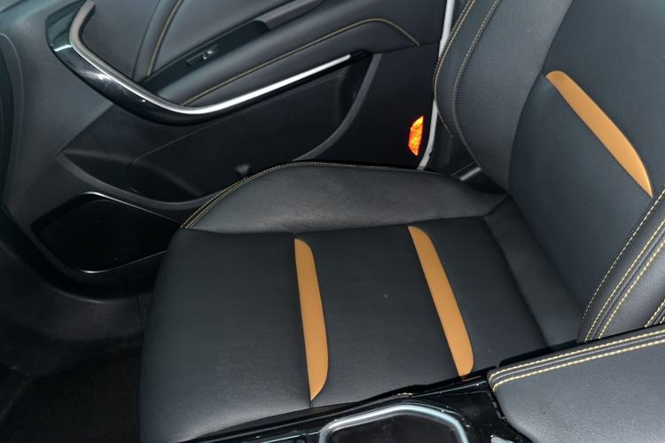 Used Bestune T77 2020 PRO 280 TID Automatic Luxury Model Interior 6