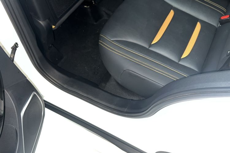 Used Bestune T77 2020 PRO 280 TID Automatic Luxury Model Interior 9