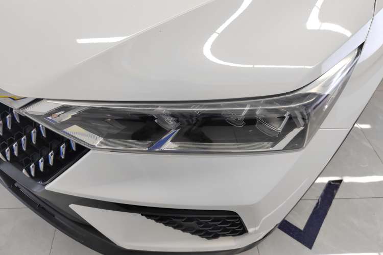 Used Bestune T77 2020 PRO 280 TID Automatic Luxury Model Left Front Headlight