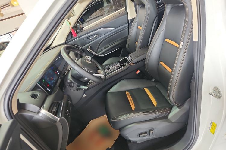 Used Bestune T77 2020 PRO 280 TID Automatic Luxury Model Left Front Seat